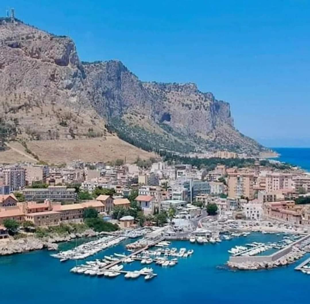 Appartamento La Trinacria Mare Palermo Esterno foto